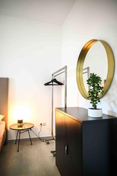 Moderne In Ruhiger Umgebung Nahe Messe Appartement *